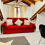 Casa Dei Leoni